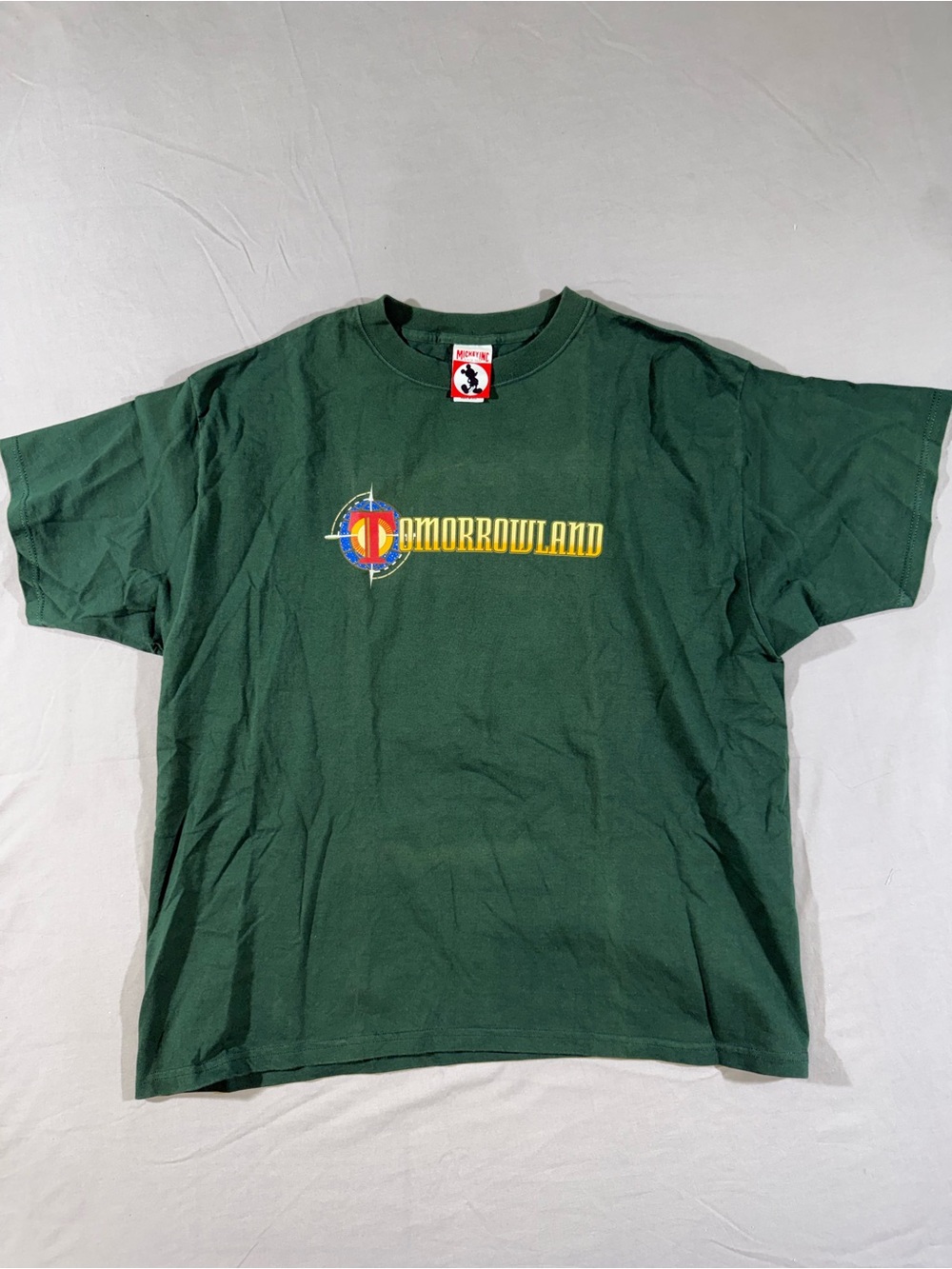 Vintage Disney 1998 Tomorrowland Forrest Green T-Shirt - Picture 2 of 8